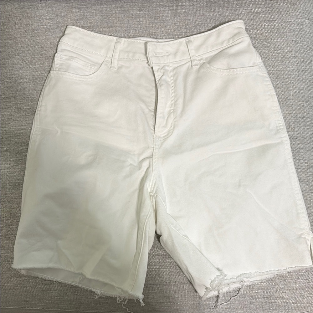 Express White Jean Shorts Relaxed Fit Frayed Hem